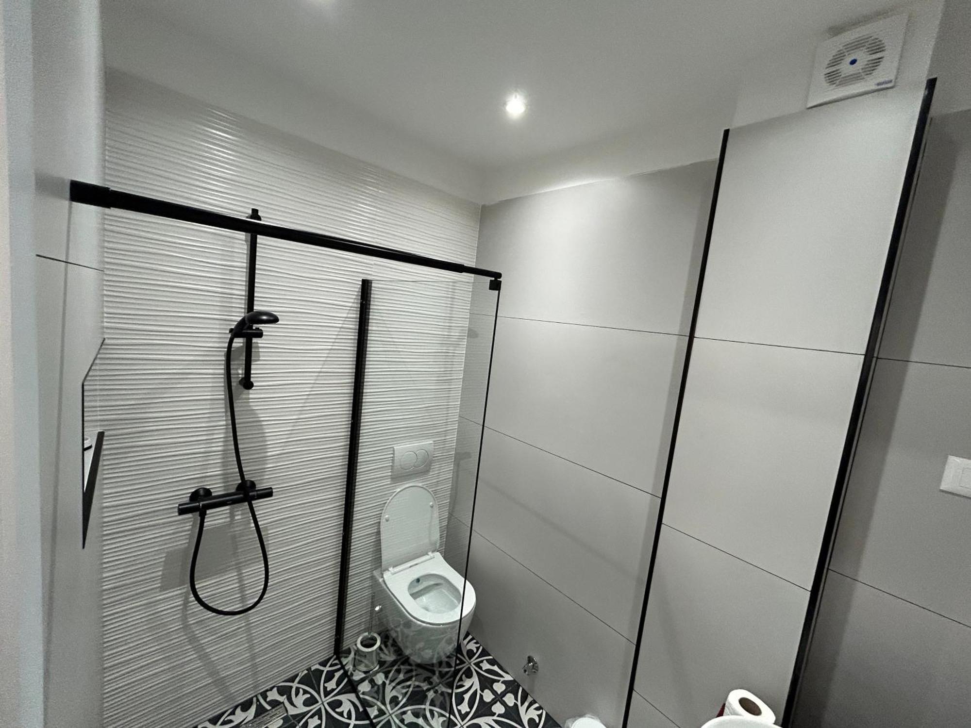 City Centre Rooms 4R ชโคเดอร์ ภายนอก รูปภาพ